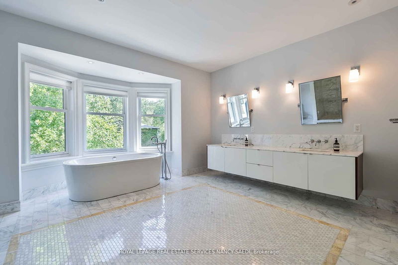 Preview image for 21 Elm Ave, Toronto