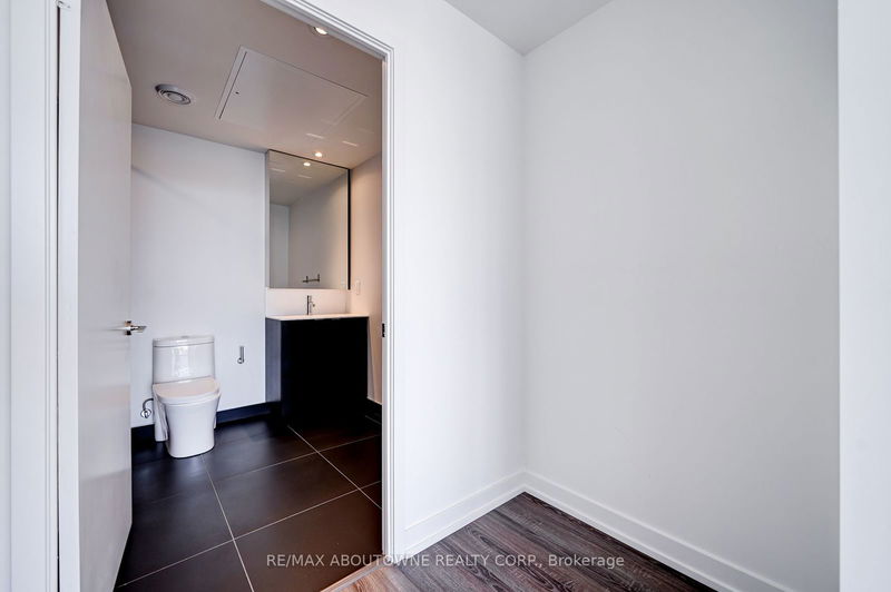 Preview image for 20 Edward St #1503, Toronto