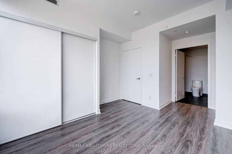 Preview image for 20 Edward St #1503, Toronto