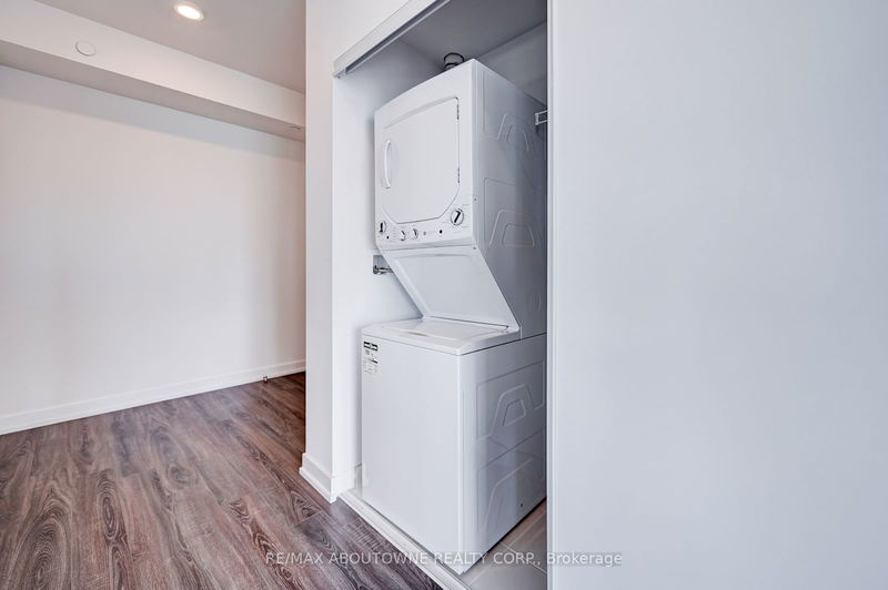 Preview image for 20 Edward St #1503, Toronto