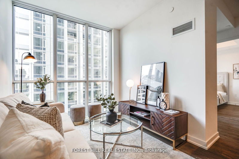 Preview image for 1 Yorkville Ave #802, Toronto