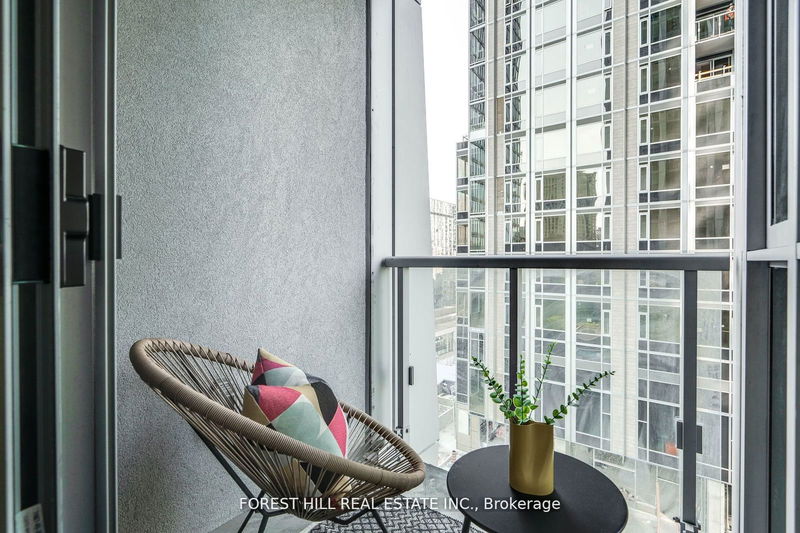 Preview image for 1 Yorkville Ave #802, Toronto