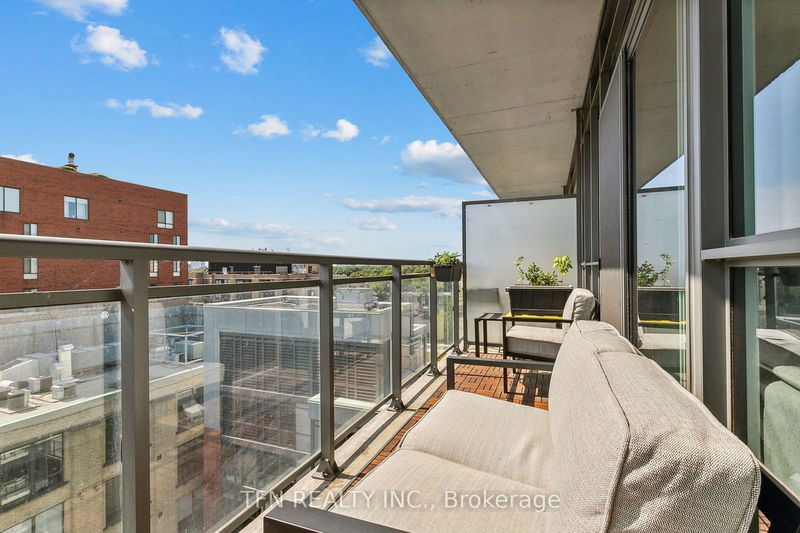 Preview image for 775 King St #906, Toronto