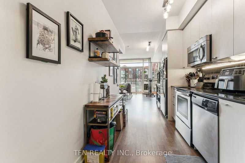 Preview image for 775 King St #906, Toronto