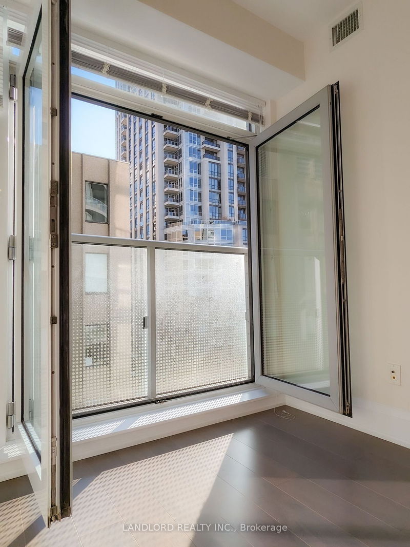 Preview image for 88 Cumberland St #801, Toronto