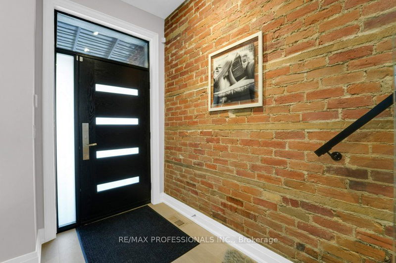 Preview image for 120 Lisgar St, Toronto