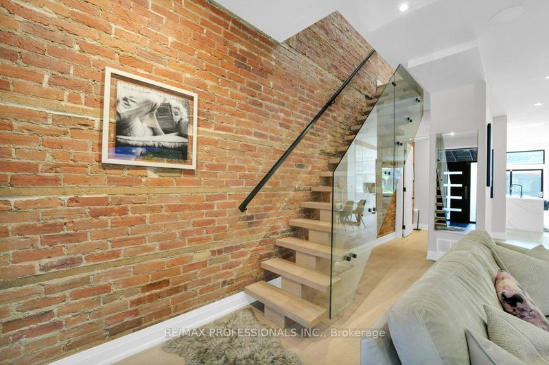 Preview image for 120 Lisgar St, Toronto