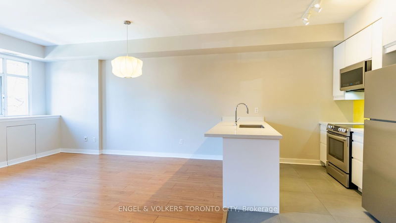 Preview image for 500 Richmond St W #324, Toronto