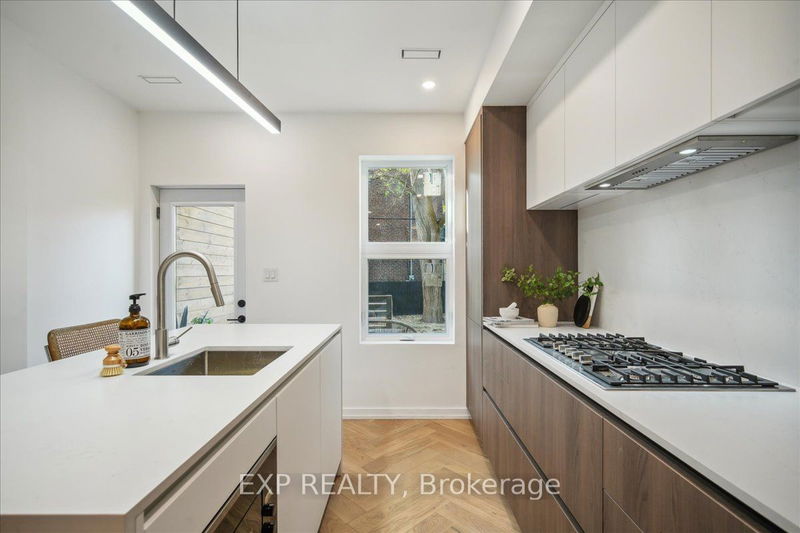 Preview image for 118 Cambridge Ave, Toronto