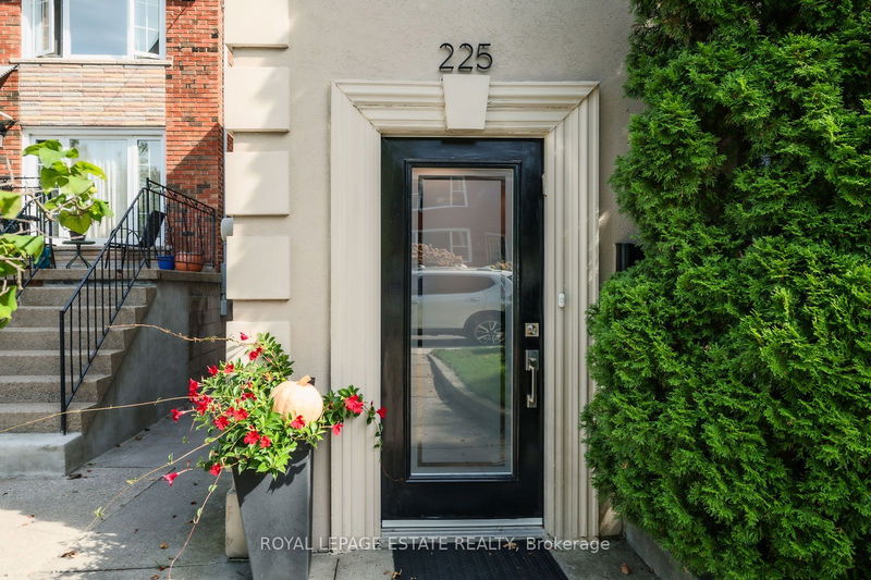 Preview image for 225 Pickering St, Toronto