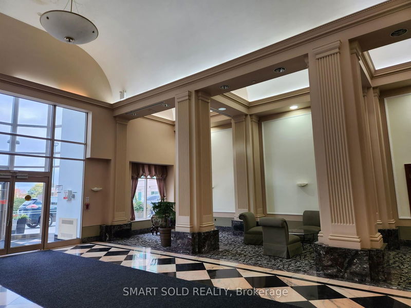 Preview image for 1 Lee Centre Dr #1511, Toronto