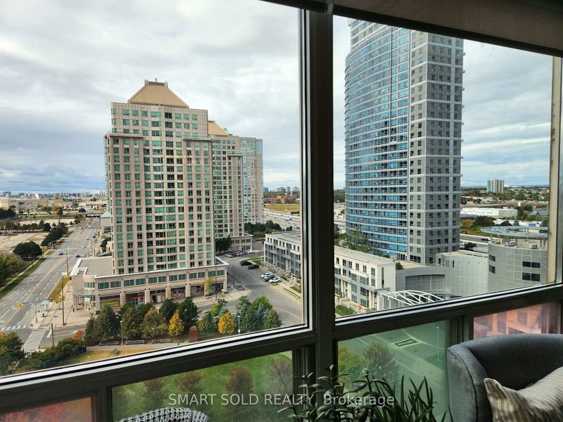 Preview image for 1 Lee Centre Dr #1511, Toronto