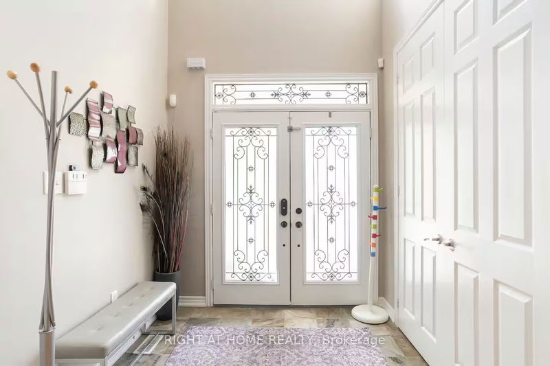 Preview image for 1673 Ballantrae Dr, Oshawa