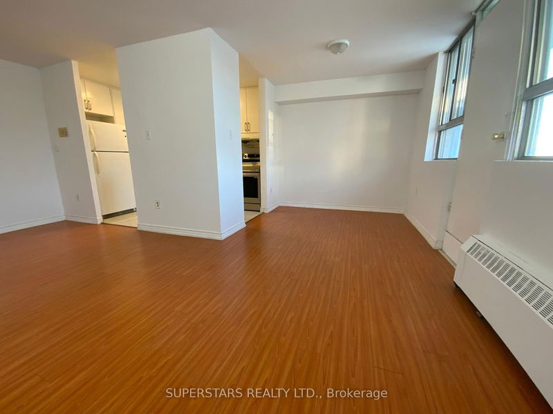 Preview image for 100 Dundalk Dr #403, Toronto
