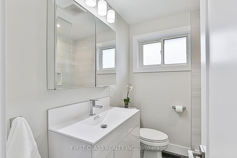 Preview image for 24 Fintona Ave, Toronto
