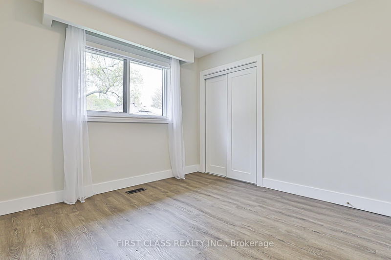 Preview image for 24 Fintona Ave, Toronto