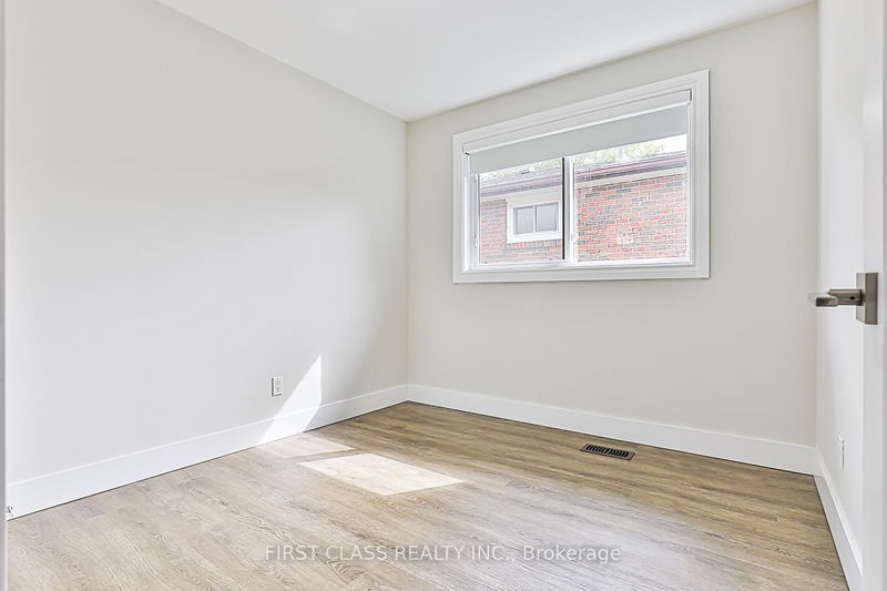 Preview image for 24 Fintona Ave, Toronto