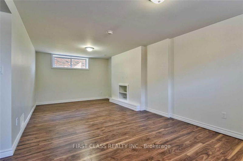 Preview image for 24 Fintona Ave, Toronto