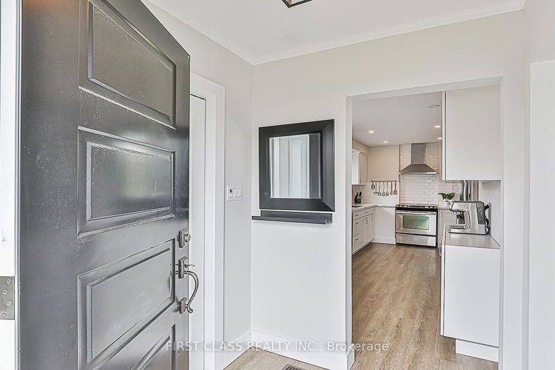 Preview image for 24 Fintona Ave, Toronto