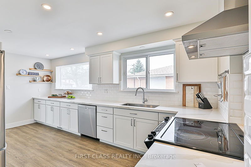 Preview image for 24 Fintona Ave, Toronto
