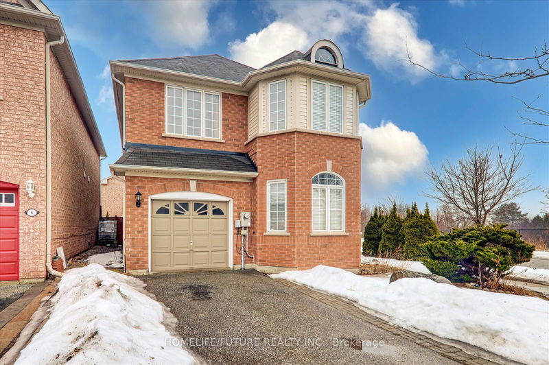 Preview image for 10 Gristone Cres, Toronto