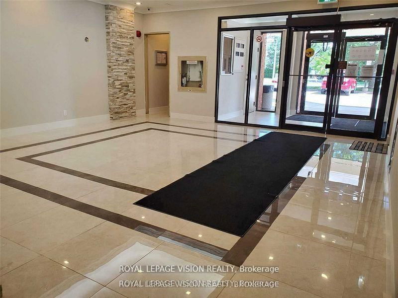 Preview image for 8 Silverbell Grve #409, Toronto