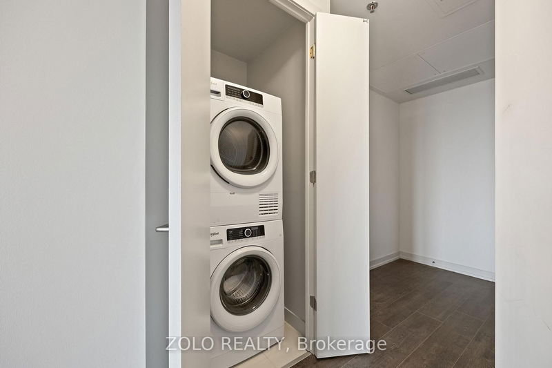 Preview image for 90 Glen Everest Rd #817, Toronto