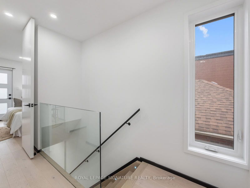 Preview image for 186 Oak Park Ave, Toronto