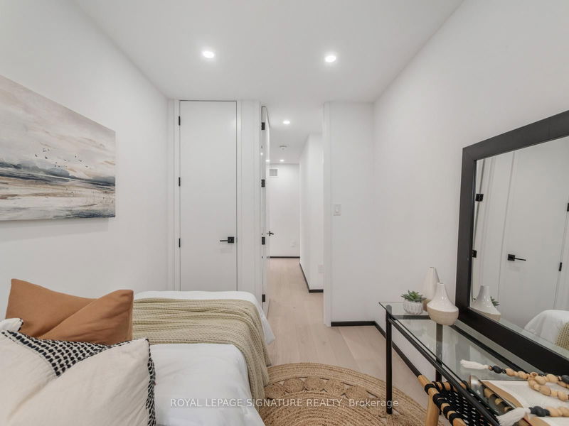 Preview image for 186 Oak Park Ave, Toronto