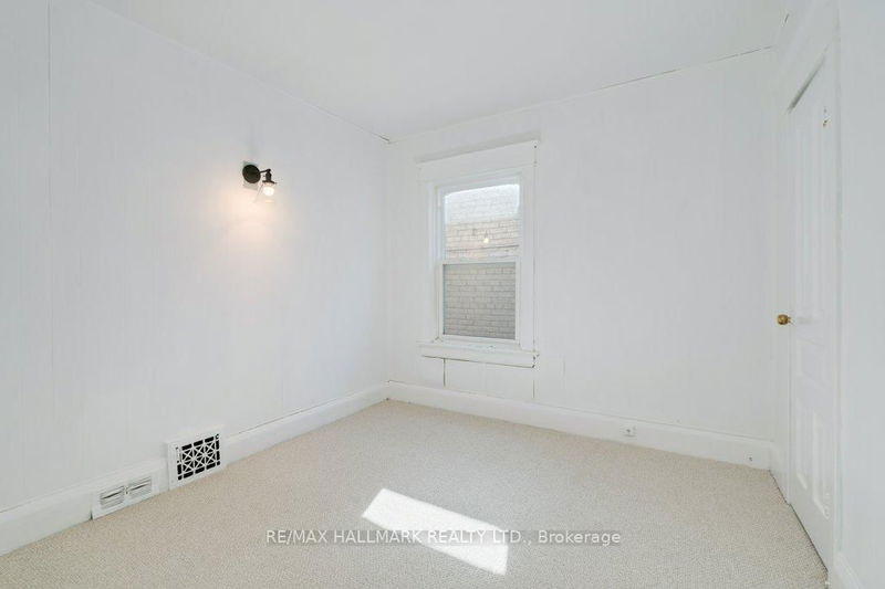 Preview image for 935 Kingston Rd, Toronto