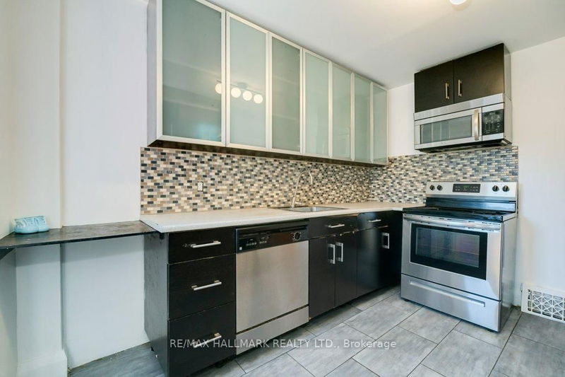 Preview image for 935 Kingston Rd, Toronto