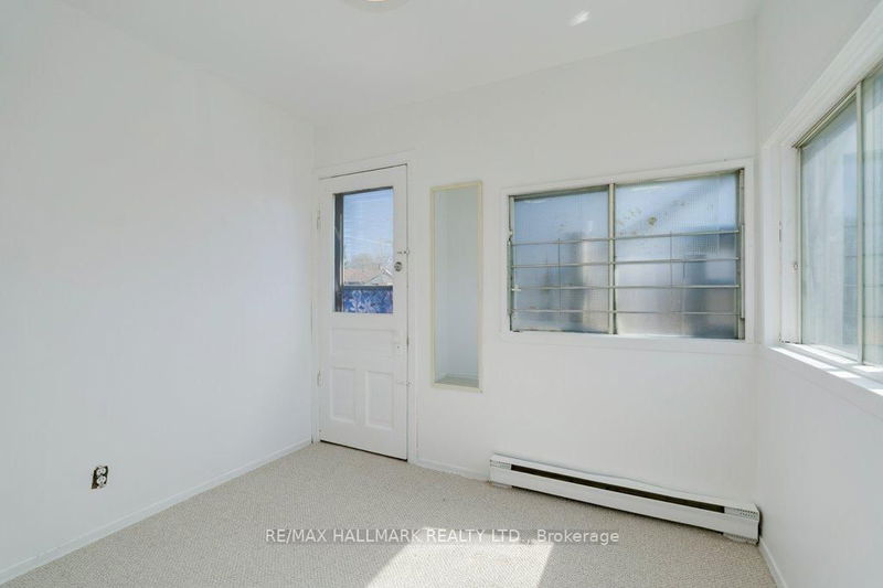 Preview image for 935 Kingston Rd, Toronto