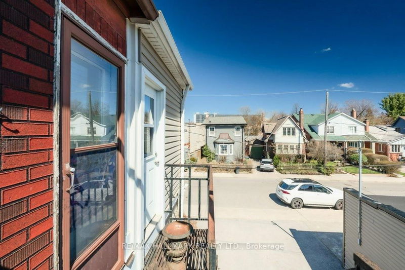 Preview image for 935 Kingston Rd, Toronto
