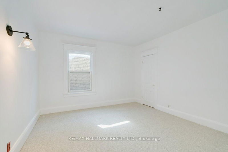 Preview image for 935 Kingston Rd, Toronto