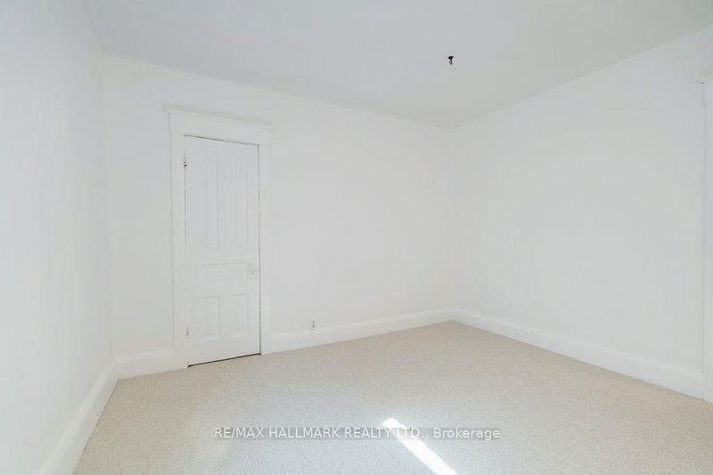 Preview image for 935 Kingston Rd, Toronto