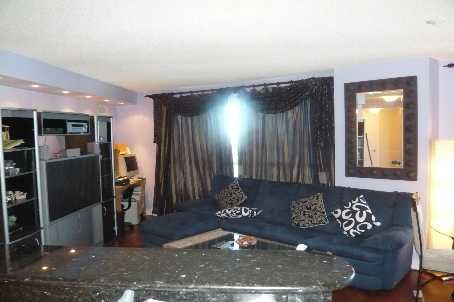 Preview image for 38 Lee Centre Dr #2103, Toronto