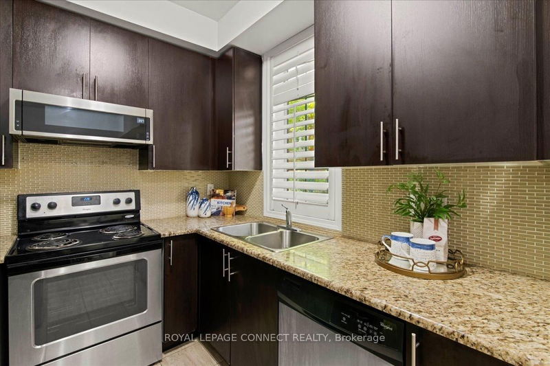 Preview image for 397 Beechgrove Dr #65, Toronto