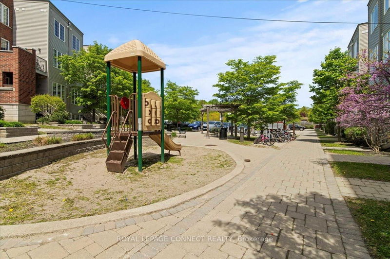 Preview image for 397 Beechgrove Dr #65, Toronto