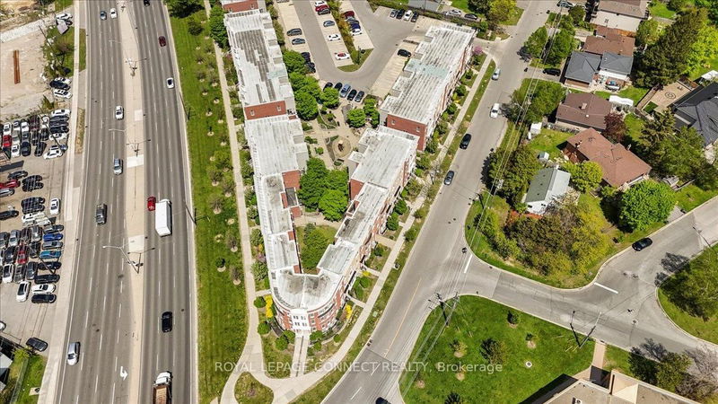 Preview image for 397 Beechgrove Dr #65, Toronto