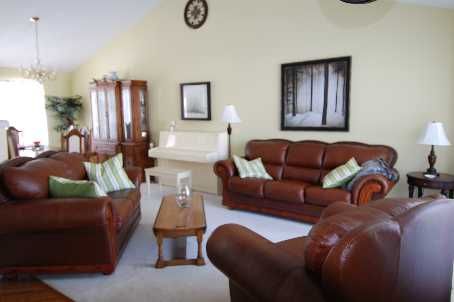 Preview image for 498 Safari Dr, Oshawa