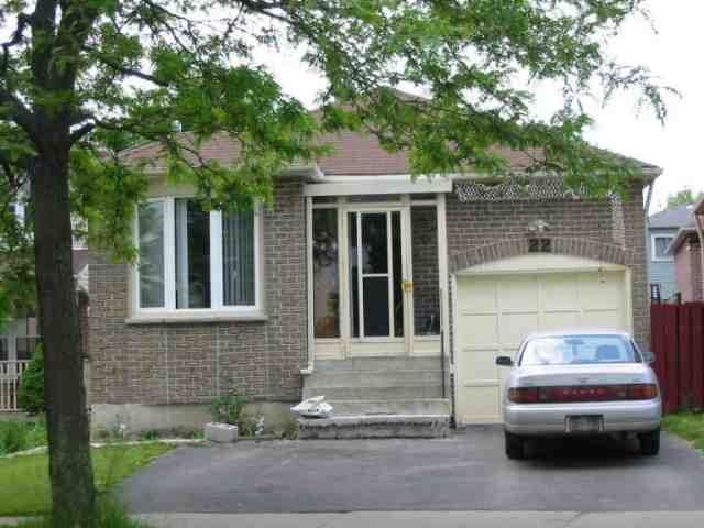 Preview image for 22 Courtlands Dr, Toronto