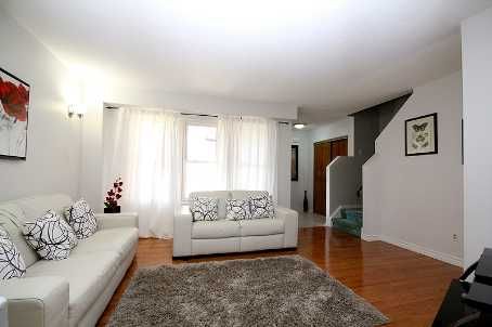 Preview image for 62 Dunthorne Crt, Toronto