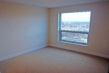 Preview image for 135 Village Green Sq, Toronto