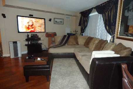 Preview image for 38 Lee Centre Dr #2103, Toronto