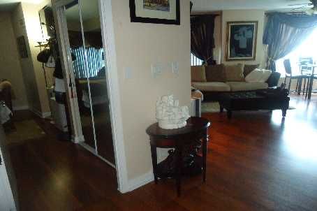Preview image for 38 Lee Centre Dr #2103, Toronto