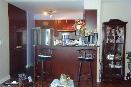 Preview image for 38 Lee Centre Dr #2103, Toronto