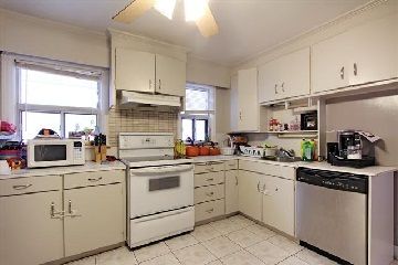 Preview image for 33 Marilyn Cres, Toronto