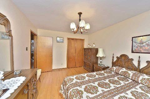 Preview image for 53 Bakerton Dr, Toronto