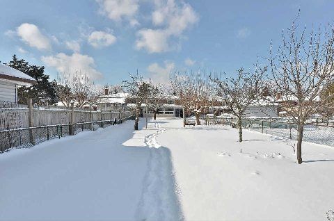 Preview image for 53 Bakerton Dr, Toronto