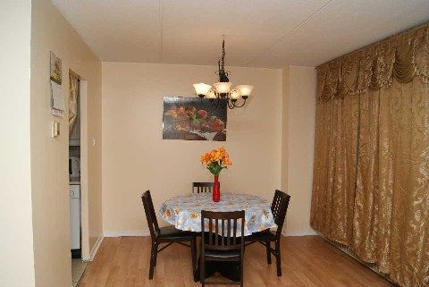 Preview image for 2 Glamorgan Ave #512, Toronto